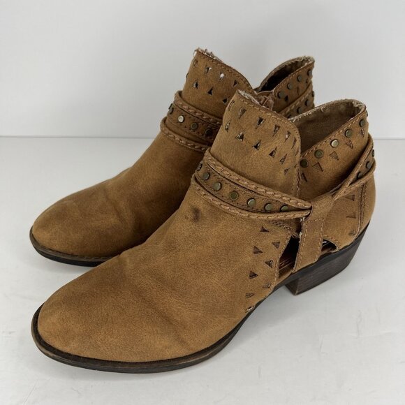 Sugar Shoes Terraine Distressed Light Brown Ankle Boots Womens Size 7 CT3058 - Picture 1 of 9